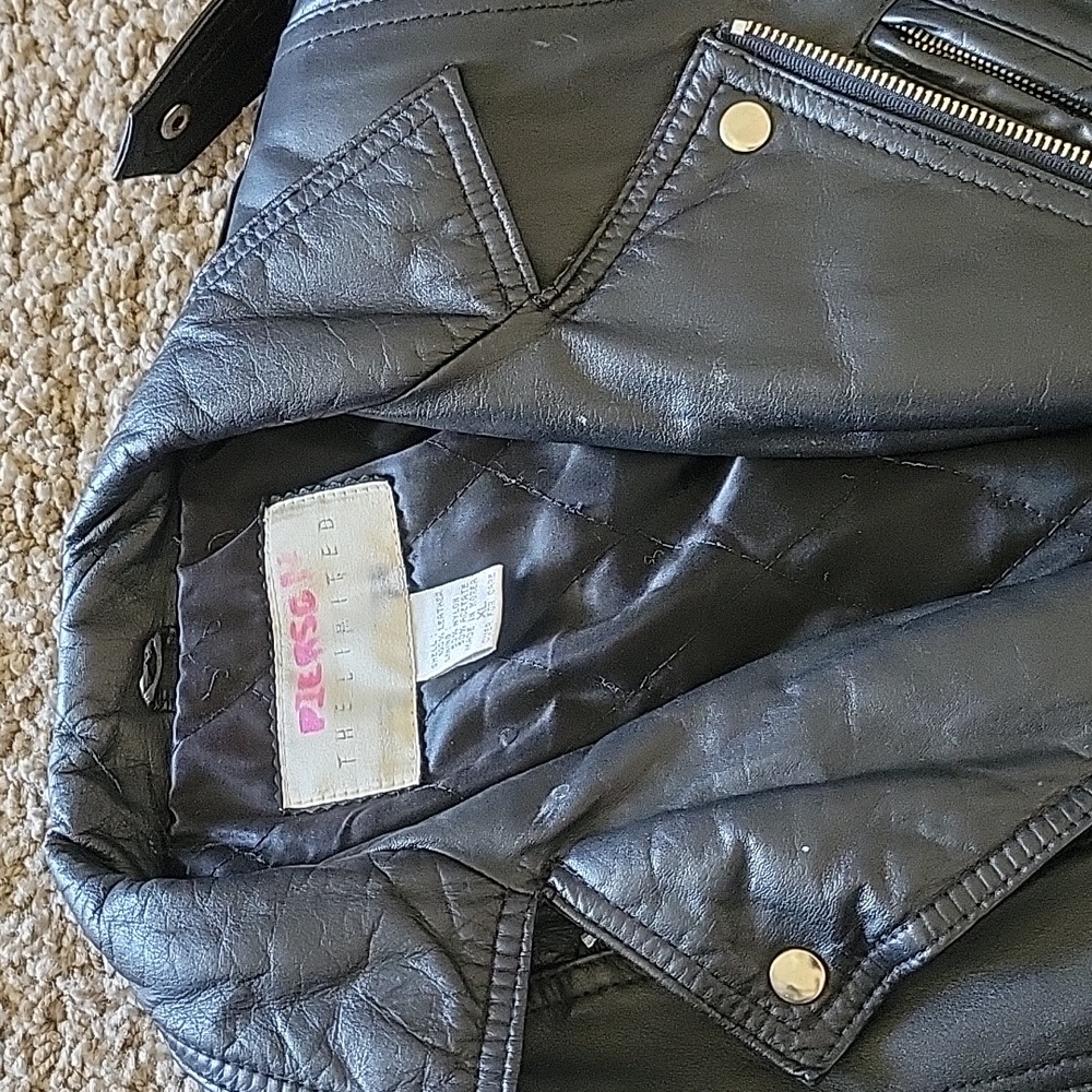 Leather jacket - Picture 3 of 5